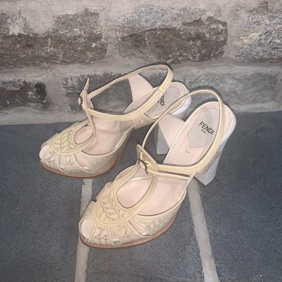 Fendi Hidden Platform Neutral Colored Pumps
